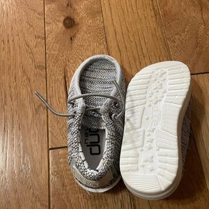 “Tiny” Hey Dudes